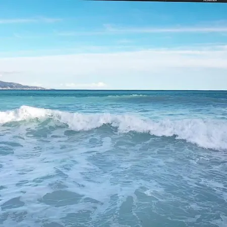 アパート 06b - Beautiful With Terrace Sea View ロクブリュヌ＝カップ＝マルタン