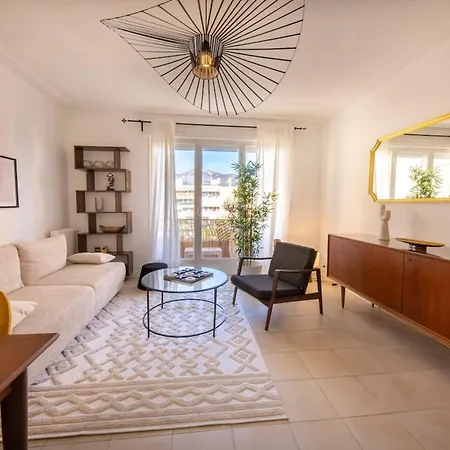 Apartamento 06b - Beautiful With Terrace Sea View